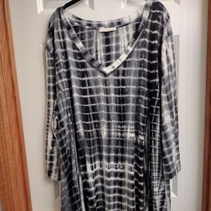 Women's plus size tunic